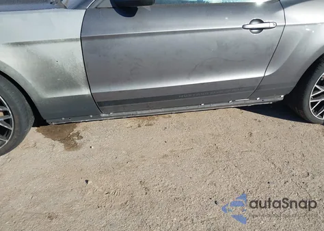 2014 Ford Mustang V6 Premium from USA, damaged, VIN 1ZVBP8AM2E5207582